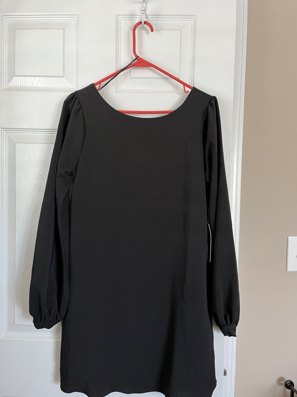 Lulu's Black Long-Sleeve Scoop Neck Shift Dress with Puff Sleeves